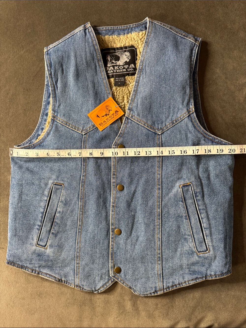Men’s Blue Denim Vest Dakota Leather Co. MEDIUM Snap Closure Sherpa Lined NWT - Picture 10 of 12